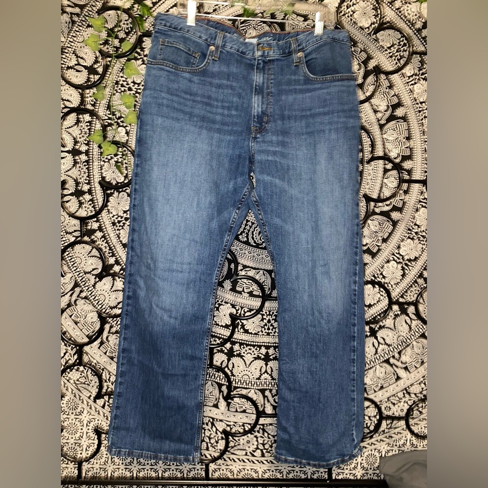 Eddie Bauer men’s straight leg jeans